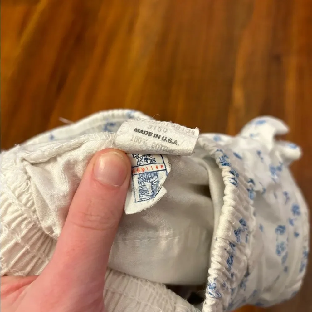 Osh Kosh B’Gosh vintage white/blue floral shorts